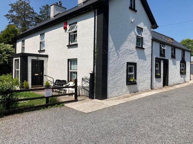 The Old Post Office Lodge Enniskillen Buitenkant foto