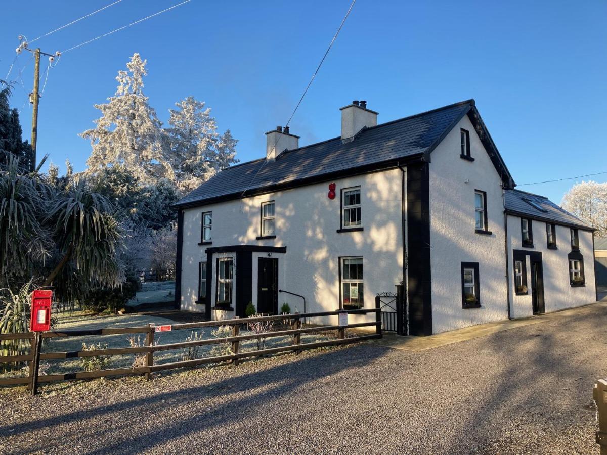 The Old Post Office Lodge Enniskillen Buitenkant foto