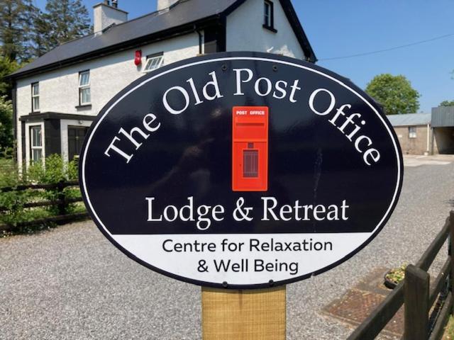 The Old Post Office Lodge Enniskillen Buitenkant foto